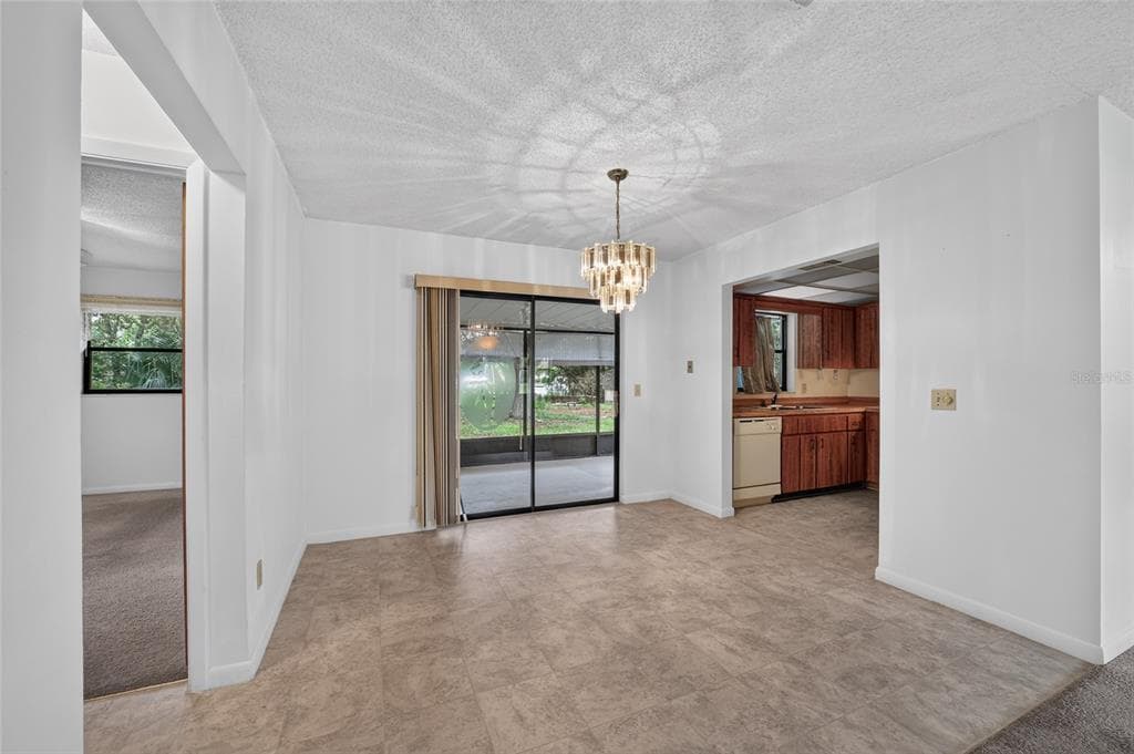 610 FOURTH AVENUE, LADY LAKE, FL 32159 — zdjęcie 4