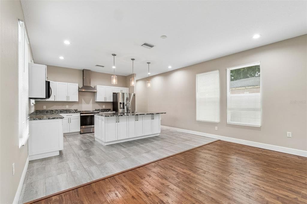 8528 PATSY STREET, TAMPA, FL 33615 — zdjęcie 4