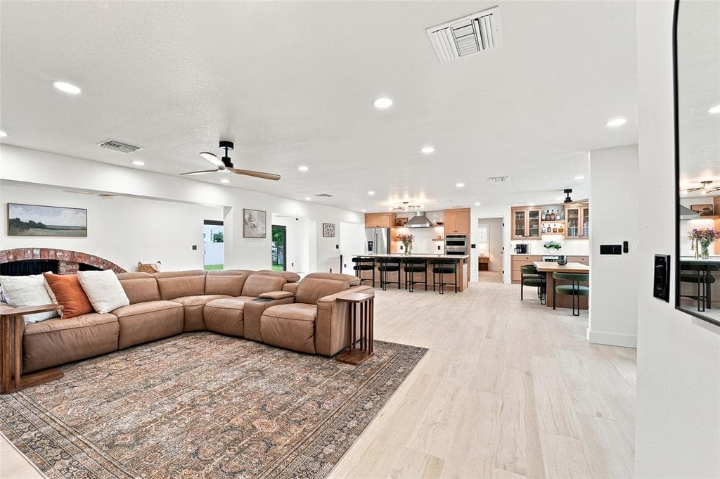 6241 TANGLEWOOD DRIVE NE, ST PETERSBURG, FL 33702 — zdjęcie 3