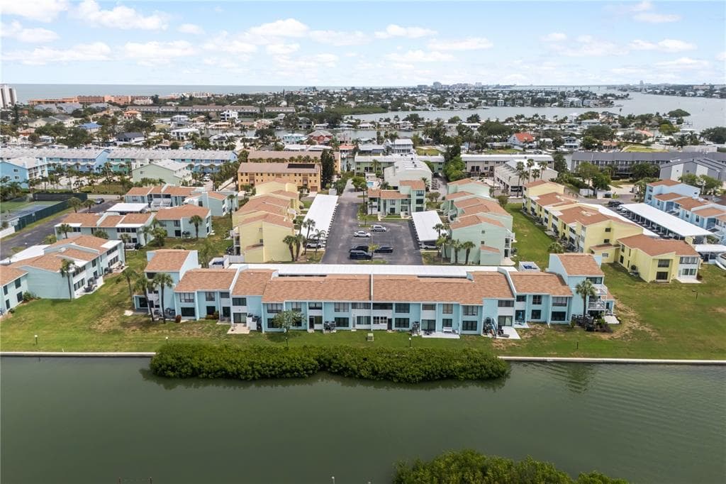 1 WINDRUSH BOULEVARD # 63, INDIAN ROCKS BEACH, FL 33785
