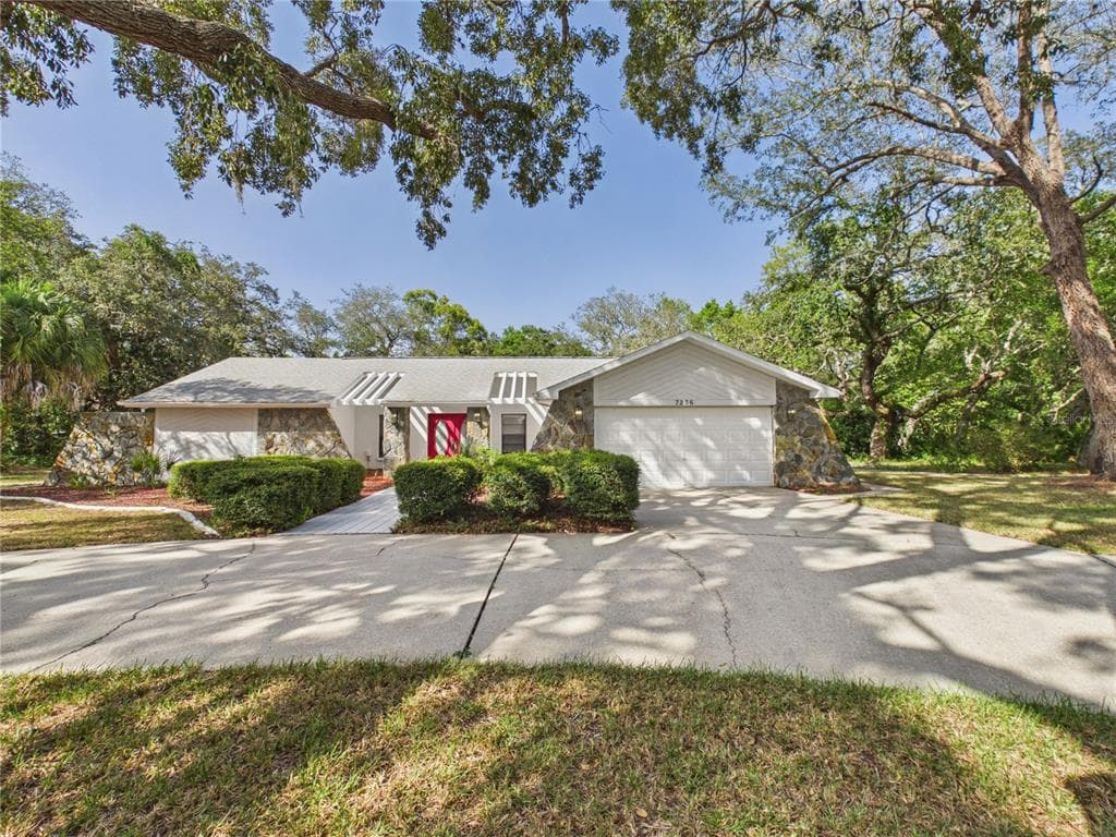 7256 ROYAL OAK DRIVE, SPRING HILL, FL 34607