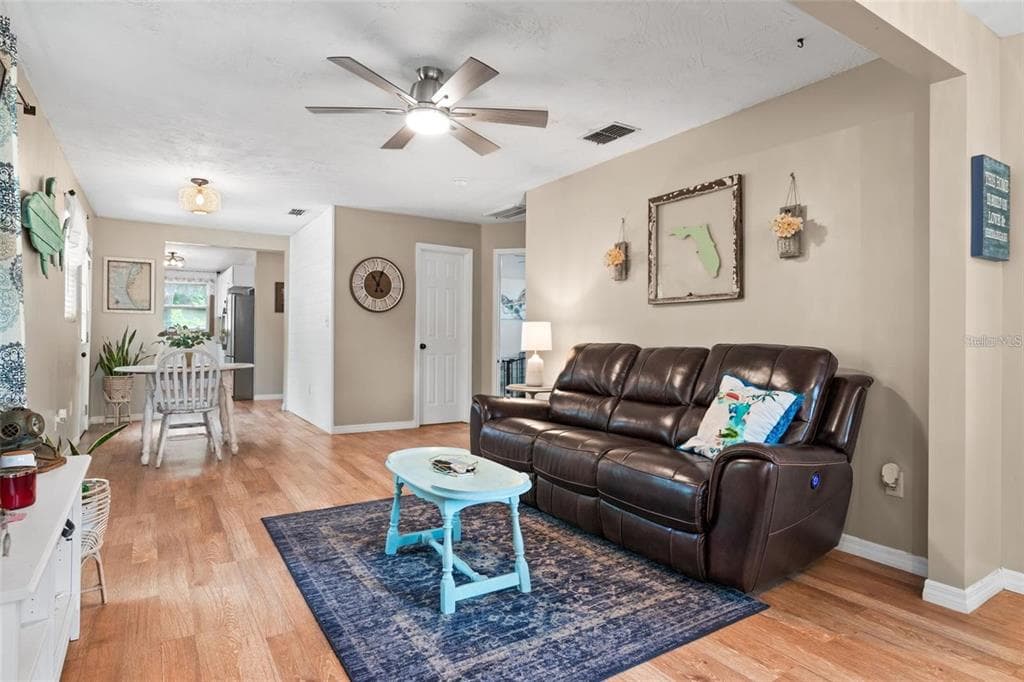 508 5TH AVENUE NE, LARGO, FL 33770 — zdjęcie 4