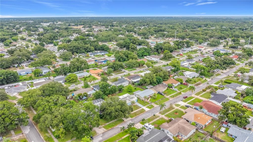 890 7TH AVENUE NE, LARGO, FL 33770 — zdjęcie 3