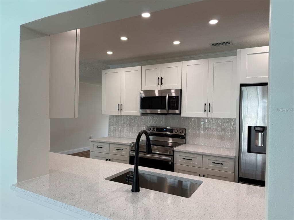 113 KENDALE DRIVE, SAFETY HARBOR, FL 34695 — zdjęcie 3