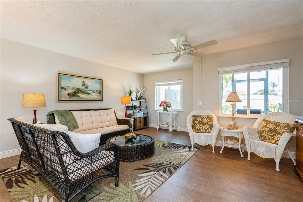 527 CAPE CORAL PARKWAY W # 4, CAPE CORAL, FL 33914 — zdjęcie 5