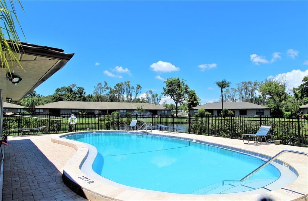 5323 11TH ST CIRCLE E, BRADENTON, FL 34203 — zdjęcie 2