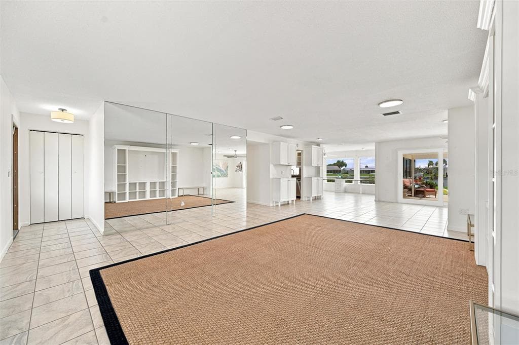 1811 MILFORD CIRCLE, SUN CITY CENTER, FL 33573 — zdjęcie 5