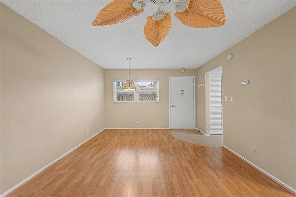 11485 OAKHURST ROAD # 204, LARGO, FL 33774 — zdjęcie 4