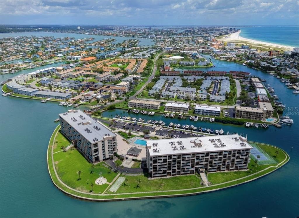 1 KEY CAPRI # 406W, ST PETERSBURG, FL 33706