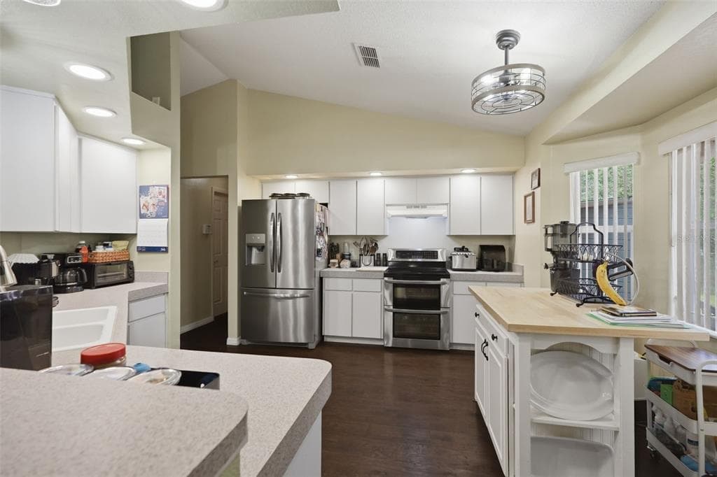 11095 FLATWOOD AVENUE, WEEKI WACHEE, FL 34613 — zdjęcie 3