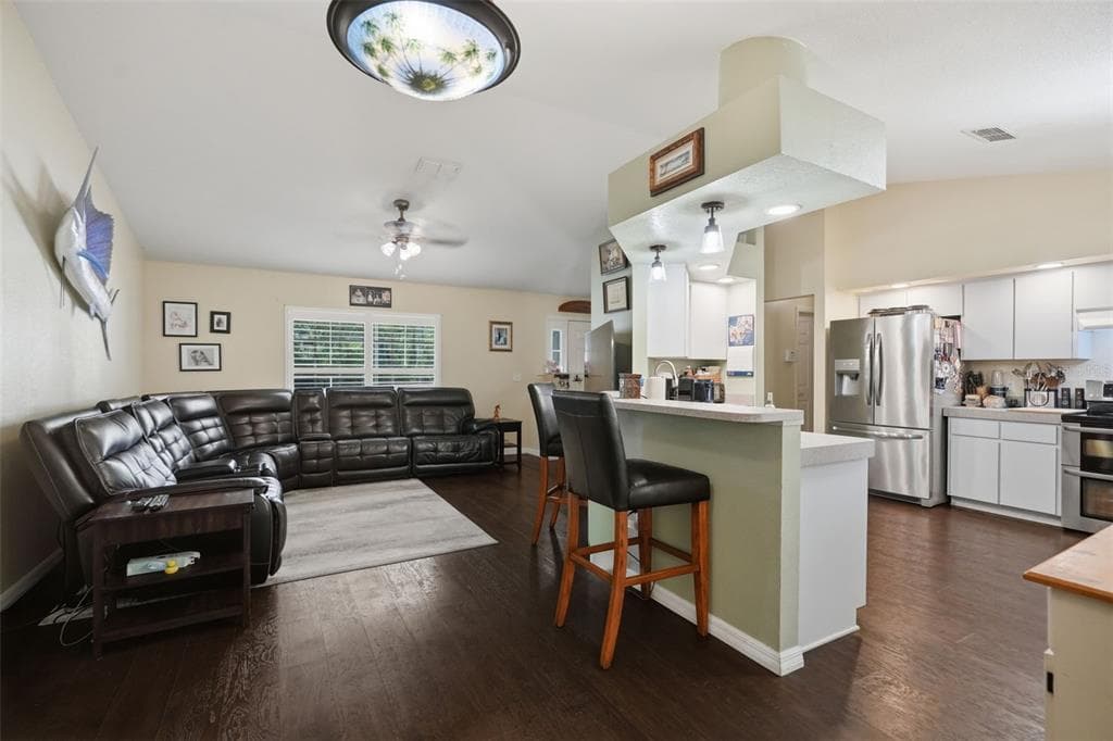 11095 FLATWOOD AVENUE, WEEKI WACHEE, FL 34613 — zdjęcie 4