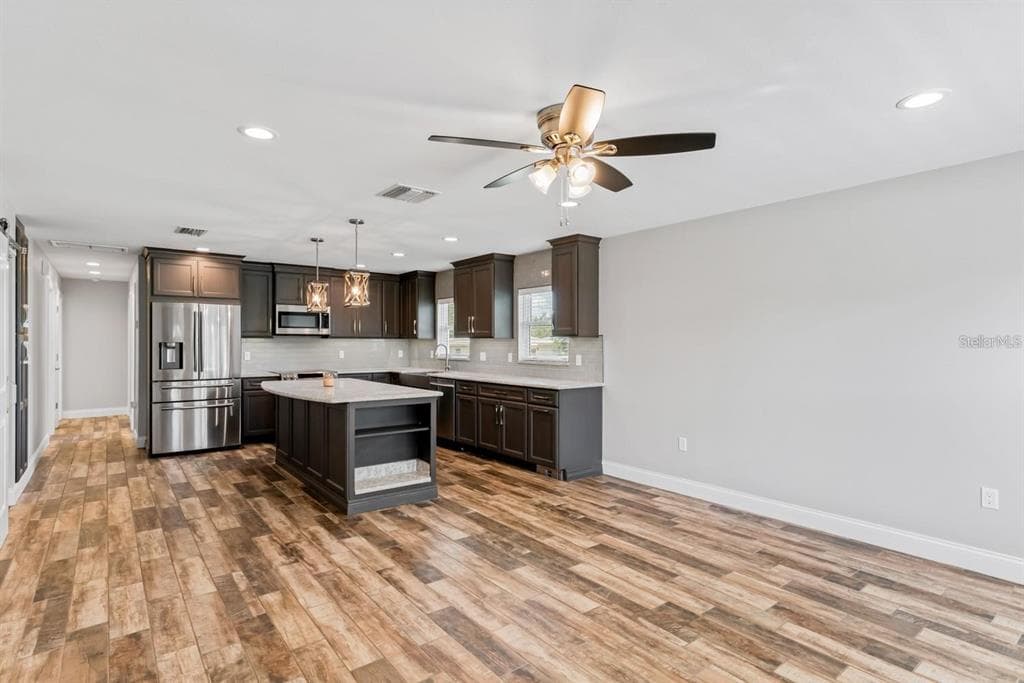 3792 ARKANSAS AVENUE NE, ST PETERSBURG, FL 33703 — zdjęcie 3