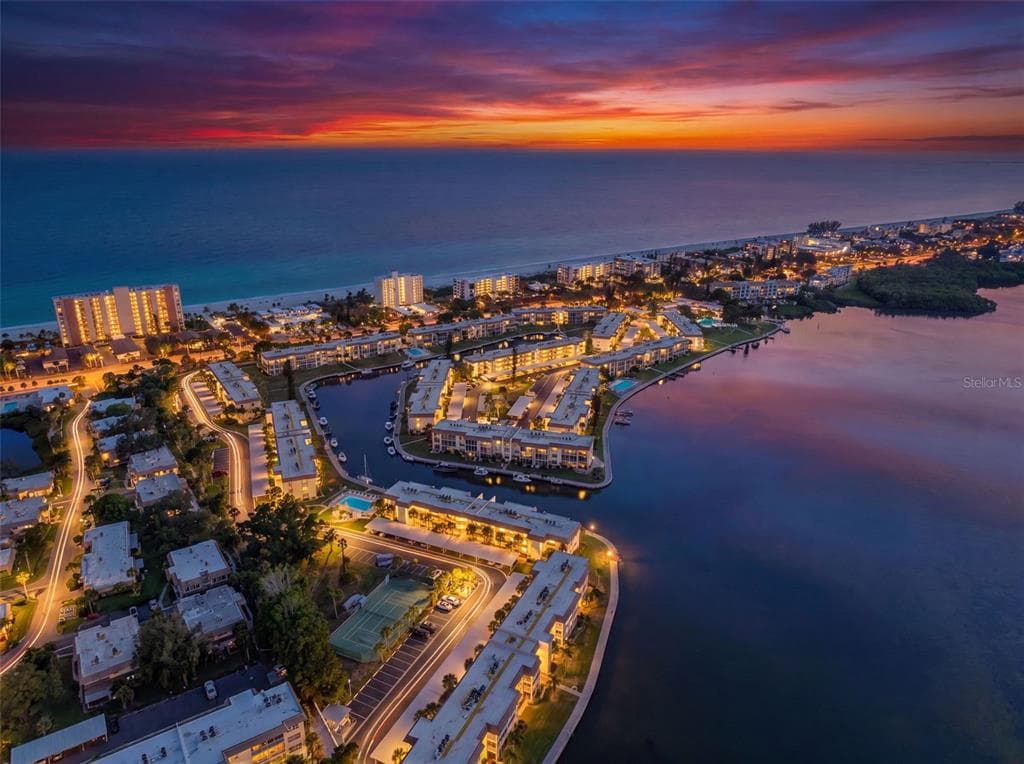4390 EXETER DRIVE # 107, LONGBOAT KEY, FL 34228 — zdjęcie 2
