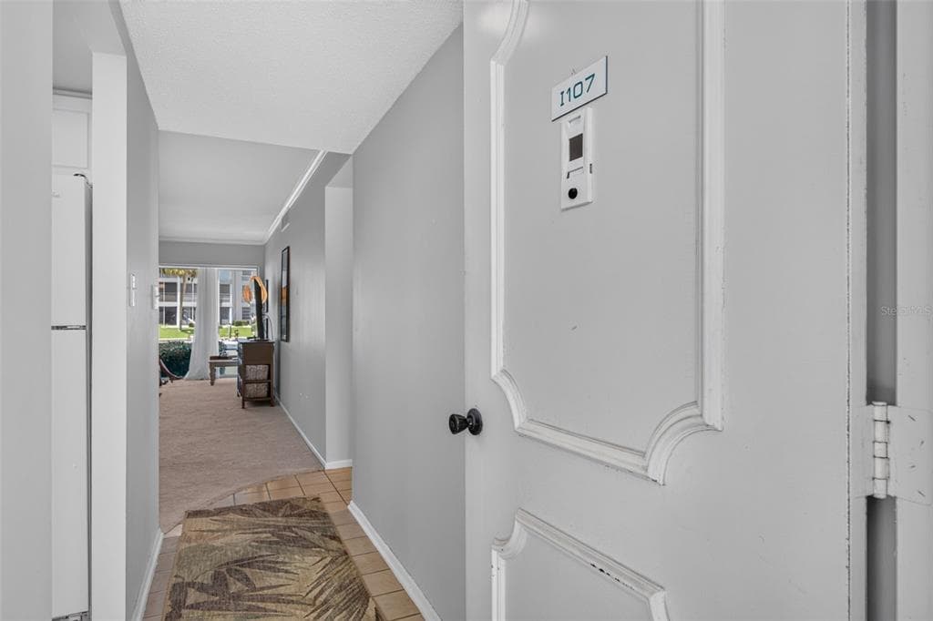 4390 EXETER DRIVE # 107, LONGBOAT KEY, FL 34228 — zdjęcie 5