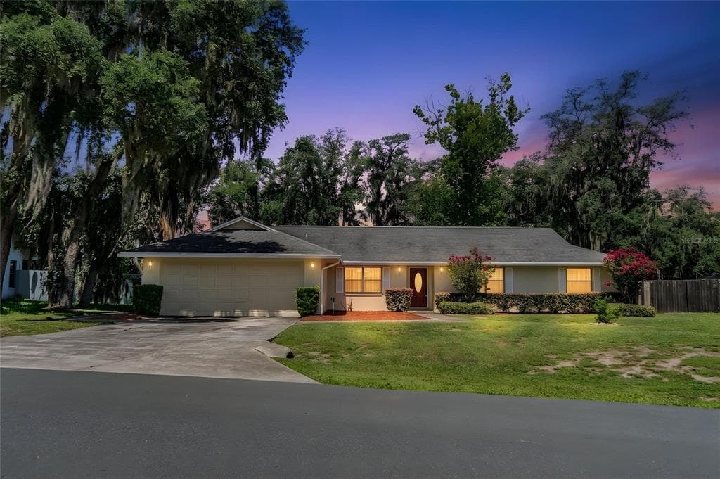 7716 NATURE TRAIL, LAKELAND, FL 33809