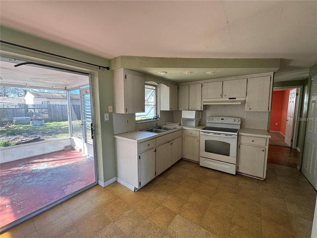 1321 HONOR DRIVE, HOLIDAY, FL 34690 — zdjęcie 4