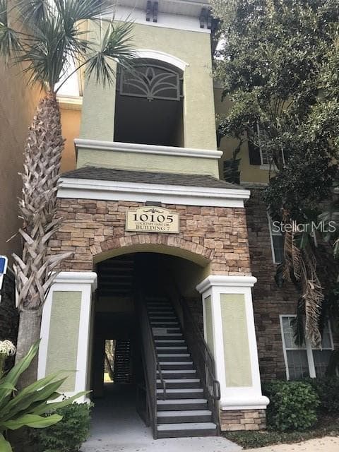 10105 COURTNEY OAKS CIRCLE # 304, TAMPA, FL 33619