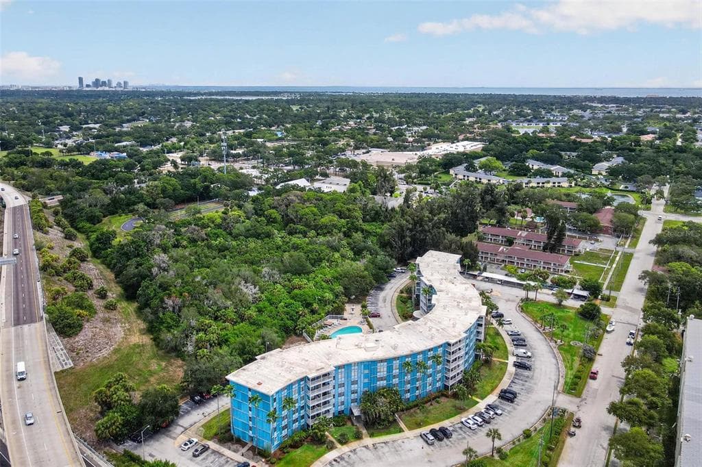 3315 58TH AVENUE S # 105, ST PETERSBURG, FL 33712 — zdjęcie 5