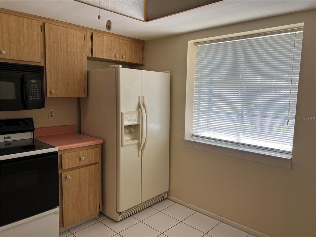 2225 LARK CIRCLE W # E, PALM HARBOR, FL 34684 — zdjęcie 5