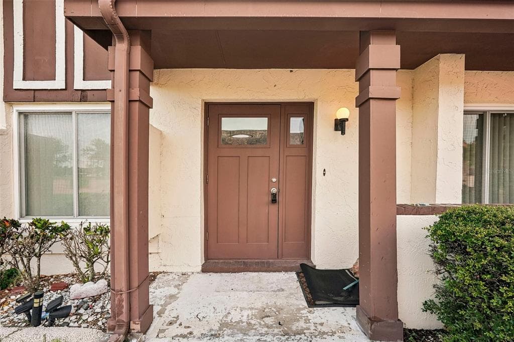 1329 NEW BEDFORD DRIVE, SUN CITY CENTER, FL 33573 — zdjęcie 3