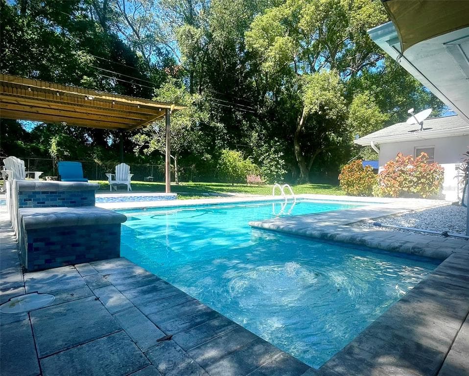 764 FOREST GLEN ROAD, CLEARWATER, FL 33765 — zdjęcie 3