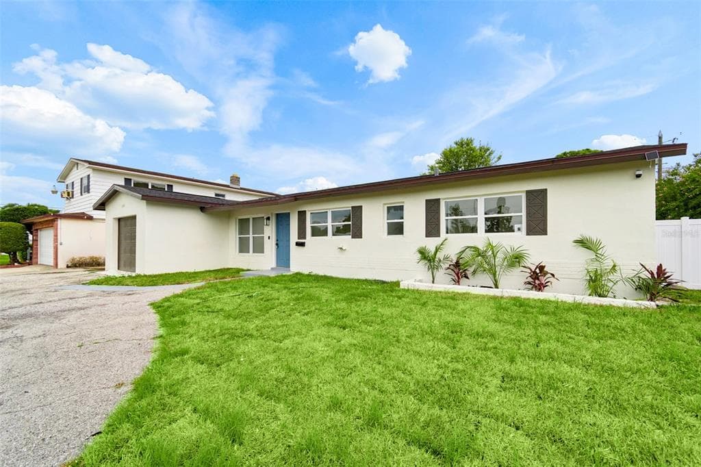 6781 33RD AVENUE N, ST PETERSBURG, FL 33710 — zdjęcie 4