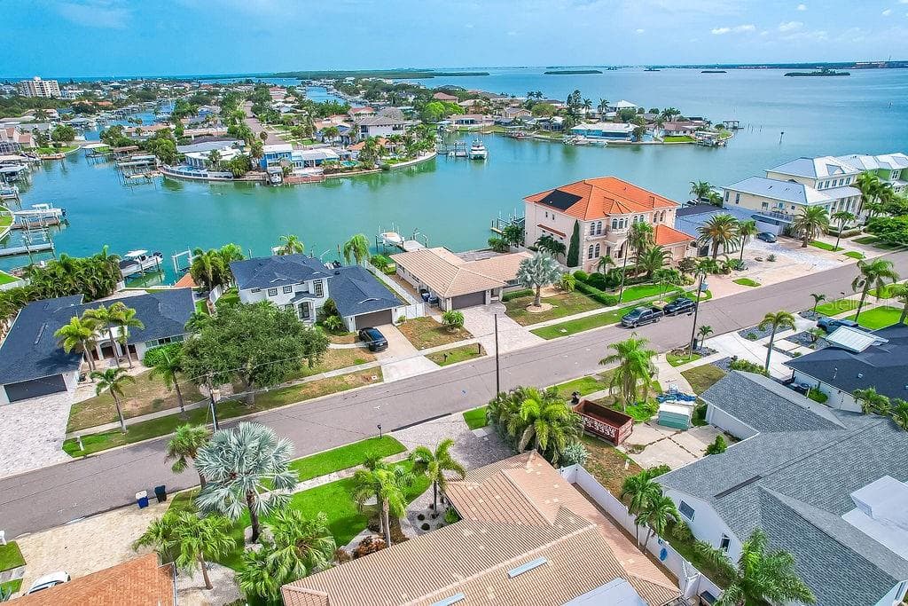 340 PALM ISLAND NE, CLEARWATER BEACH, FL 33767 — zdjęcie 4