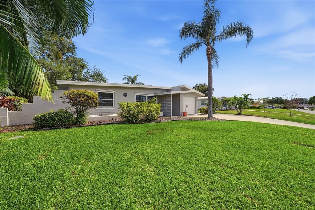 14190 PAGE AVENUE, LARGO, FL 33774 — zdjęcie 2