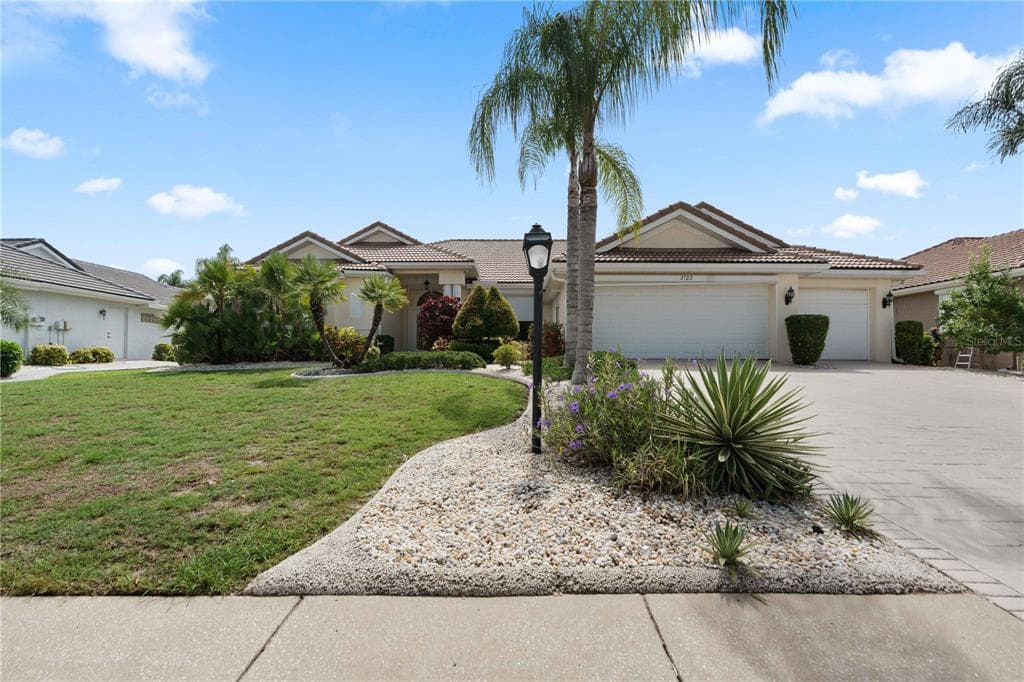 2122 PLATINUM DRIVE, SUN CITY CENTER, FL 33573 — zdjęcie 2