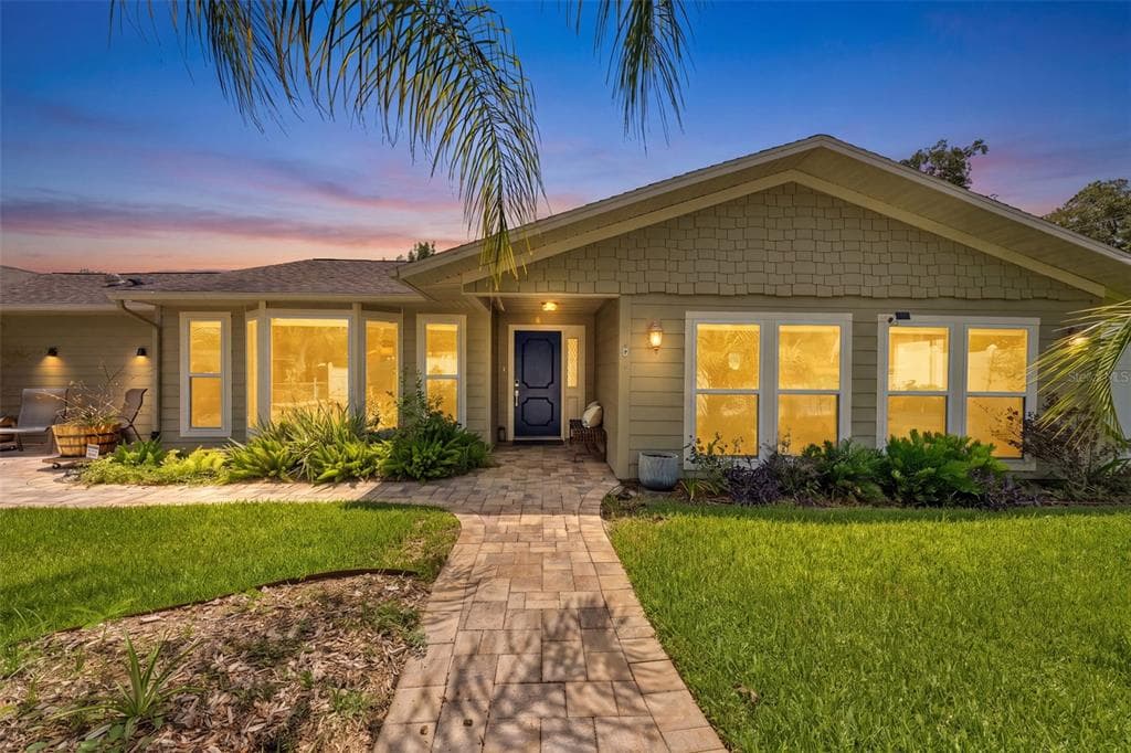 6355 SEBRING STREET, WEEKI WACHEE, FL 34607 — zdjęcie 2