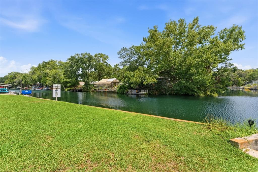6355 SEBRING STREET, WEEKI WACHEE, FL 34607 — zdjęcie 5