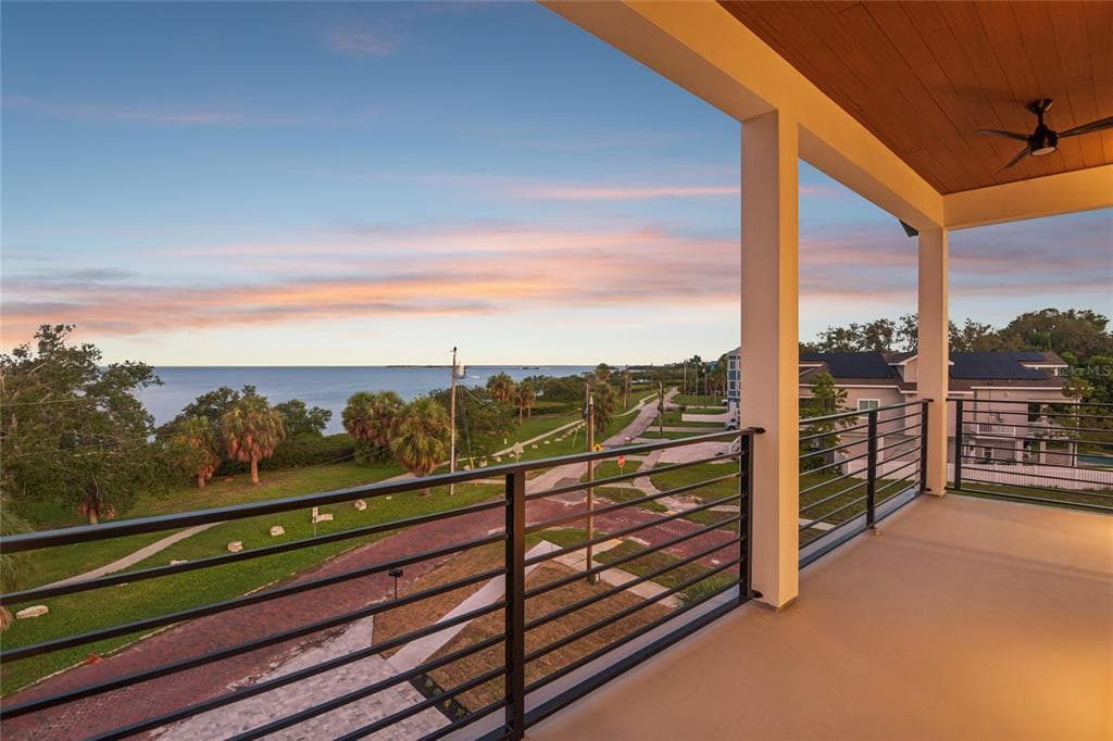 96 SHORE DRIVE, TARPON SPRINGS, FL 34689 — zdjęcie 4