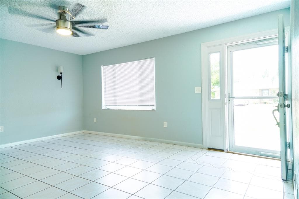 3139 IVERSON STREET, PORT CHARLOTTE, FL 33952 — zdjęcie 3