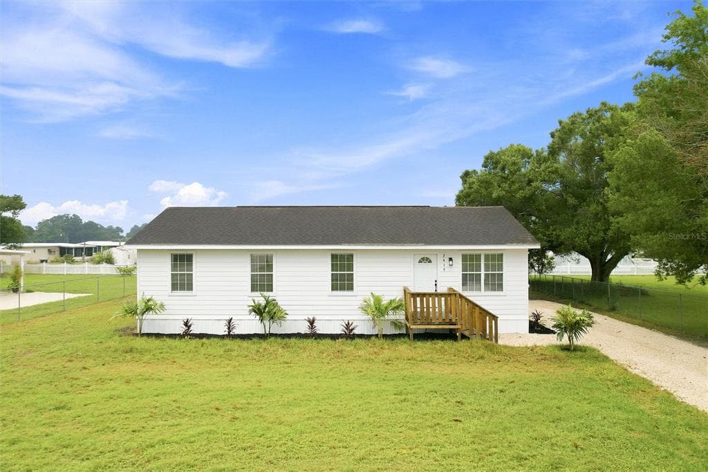 2419 SW HILLSBOROUGH AVENUE, ARCADIA, FL 34266