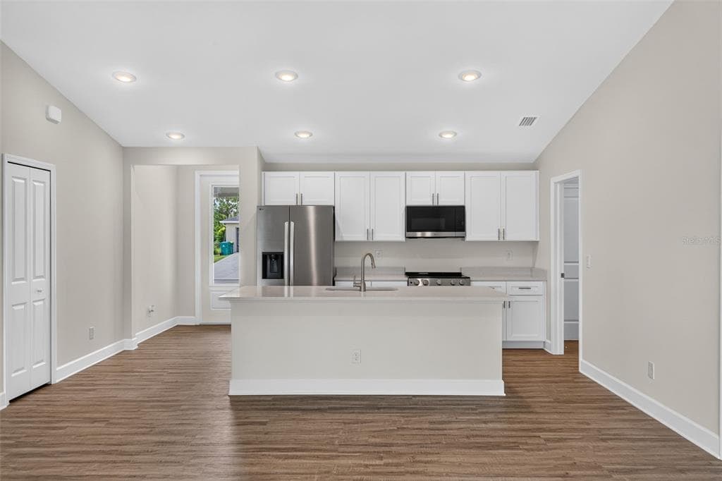 147 FLANDERS STREET, PORT CHARLOTTE, FL 33954 — zdjęcie 3