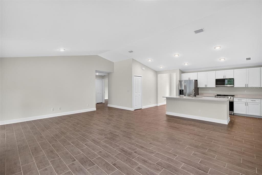 19112 RUSKIN AVENUE, PORT CHARLOTTE, FL 33954 — zdjęcie 3