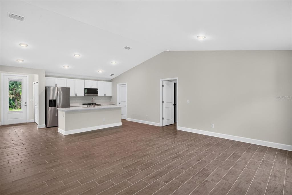 19112 RUSKIN AVENUE, PORT CHARLOTTE, FL 33954 — zdjęcie 5