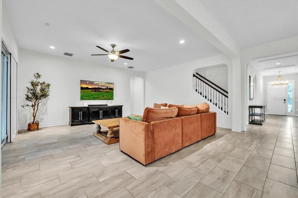 17923 BARN CLOSE DRIVE, LUTZ, FL 33559 — zdjęcie 4