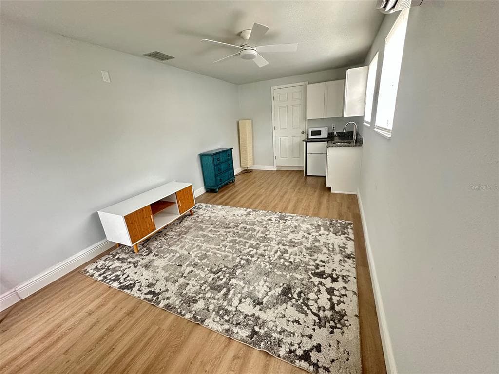 4419 ATWOOD DRIVE # B, TAMPA, FL 33610 — zdjęcie 4