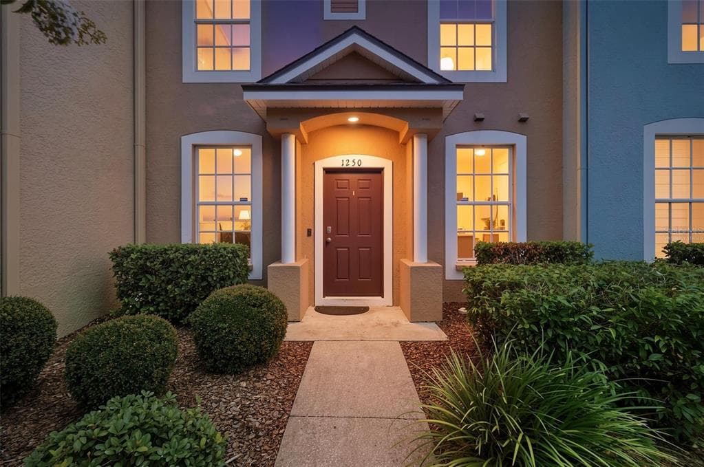 1250 CHARLESWORTH DRIVE, WESLEY CHAPEL, FL 33543 — zdjęcie 5