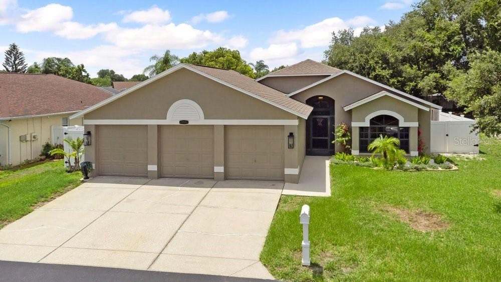 10551 MAGRATH LANE, NEW PORT RICHEY, FL 34654