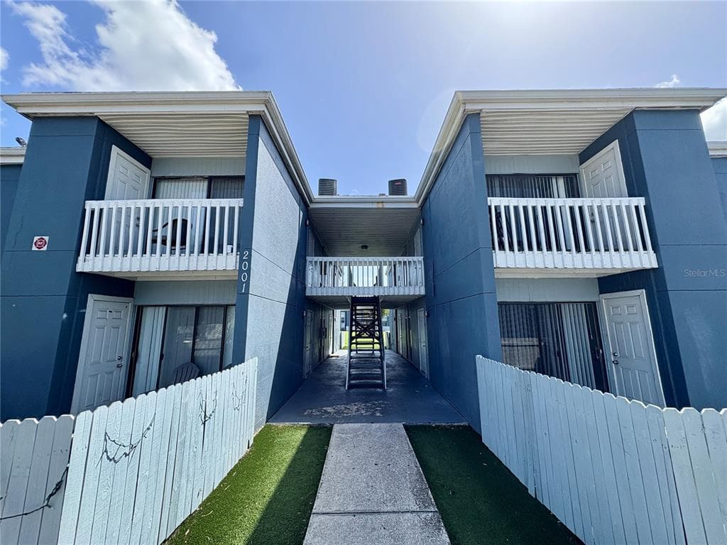 2001 5TH STREET W # A, BRADENTON, FL 34205