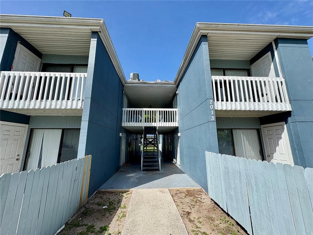 2013 5TH STREET W # A, BRADENTON, FL 34205