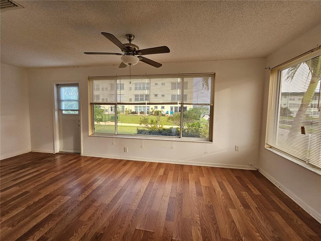 2850 59TH STREET S # 115, ST PETERSBURG, FL 33707 — zdjęcie 5