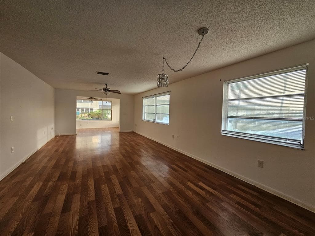 2850 59TH STREET S # 115, ST PETERSBURG, FL 33707 — zdjęcie 4