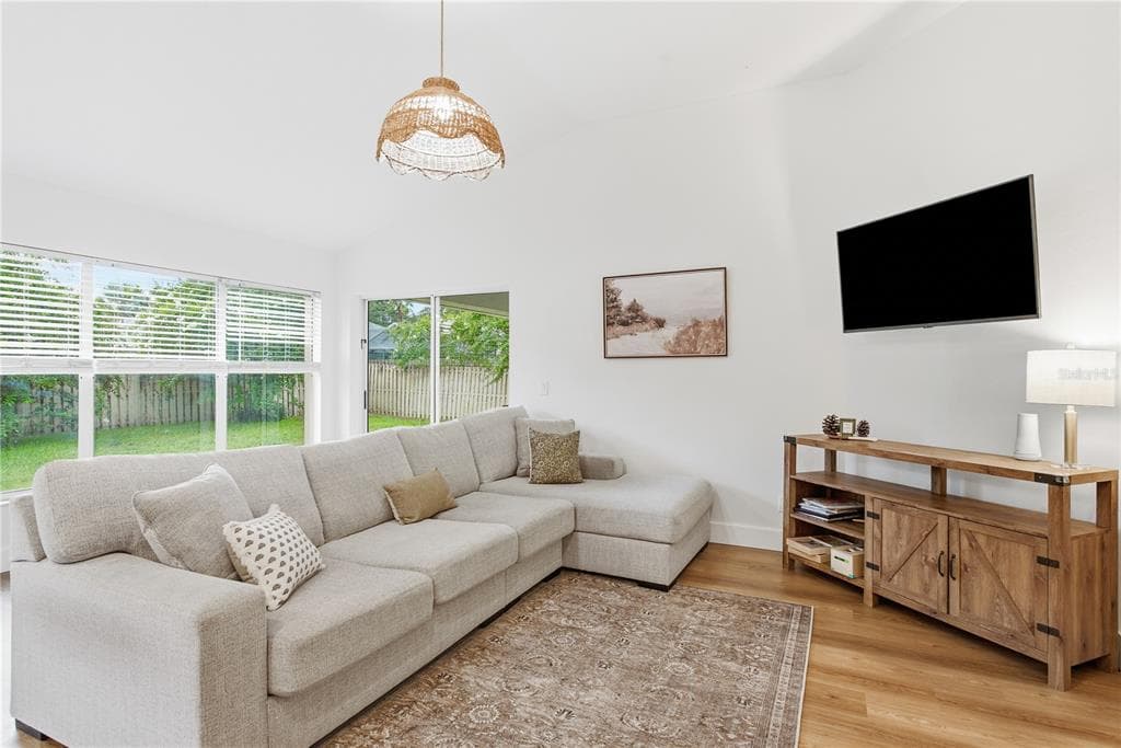 16607 LONGLEAT DRIVE, LUTZ, FL 33549 — zdjęcie 3