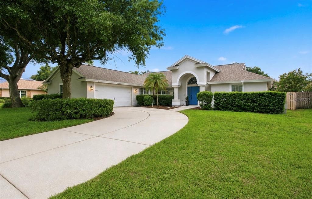 16607 LONGLEAT DRIVE, LUTZ, FL 33549