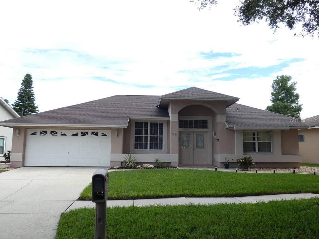 907 BRITTANY PARK BOULEVARD, TARPON SPRINGS, FL 34689