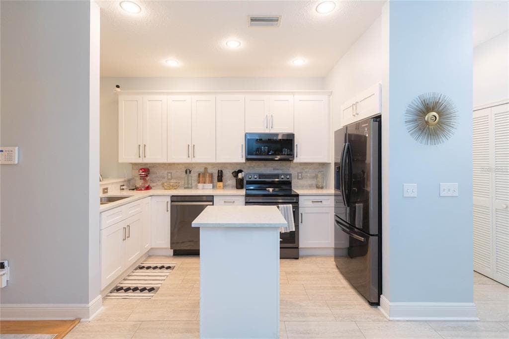 1050 STARKEY ROAD # 104, LARGO, FL 33771 — zdjęcie 4