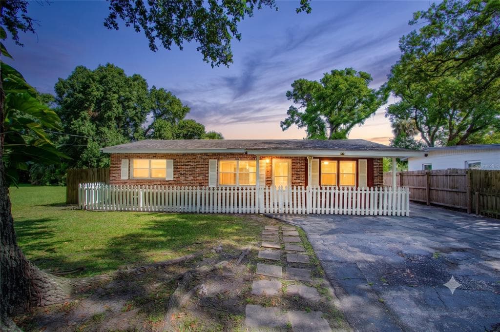 1026 SARITA STREET, SANFORD, FL 32773